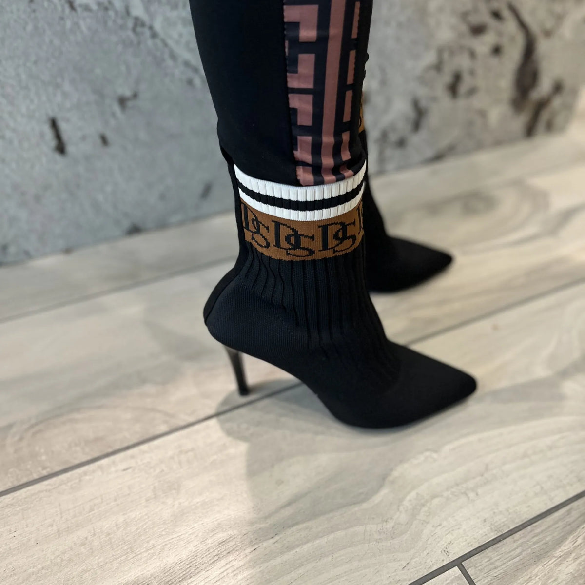 Women's Knitted Boots